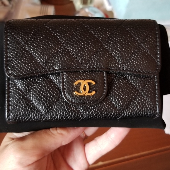🛑SOLD Chanel caviar card holder🛑 - Picture 1 of 11